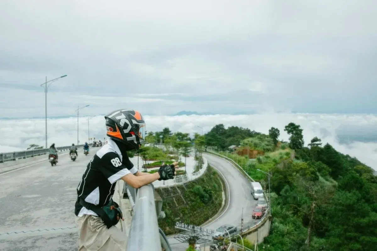 Singles motorcycle holidays